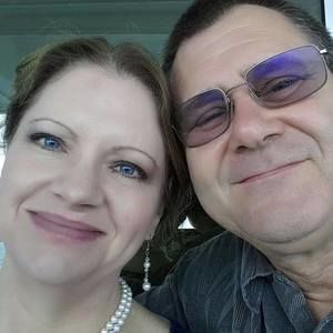 Meet your Posher, Laurie